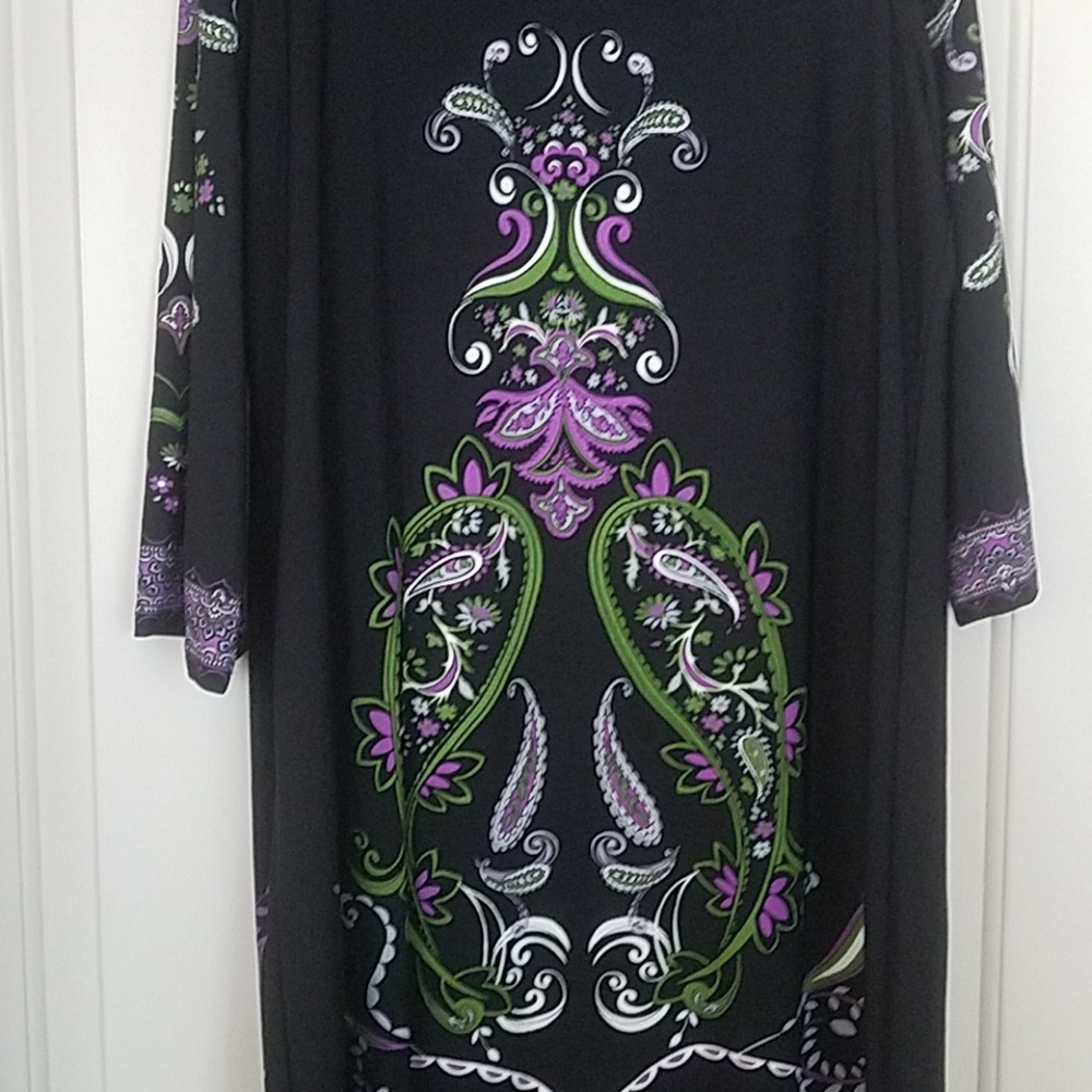 Dress - Picture 2 of 5